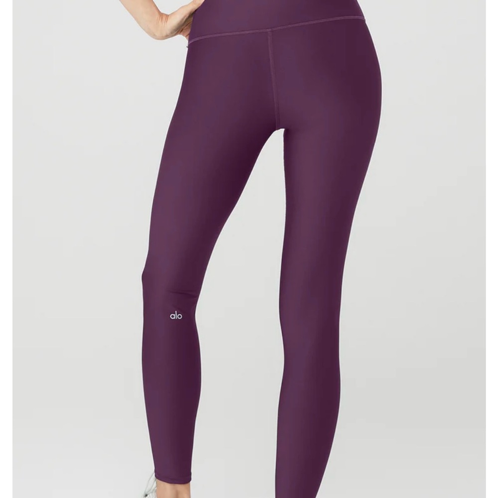 NWOT ALO 7/8 High-Waist Airlift Legging. Medium. Plum.